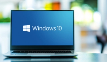PC portable affichant encore Windows 10